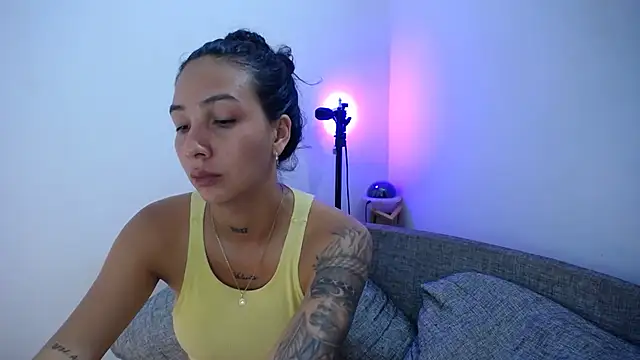 Snapshot of Allyson_Smith chatting on 13, 1, 2025 Allyson Smith online show from 13, 1, 2025