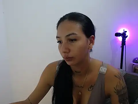 Snapshot of Allyson_Smith chatting on 30, 1, 2025 Allyson Smith online show from 30, 1, 2025