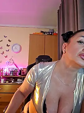 Hotangel75 online show from 5, 2, 2026