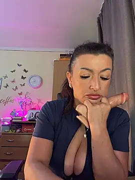 Hotangel75 online show from 17, 6, 2026