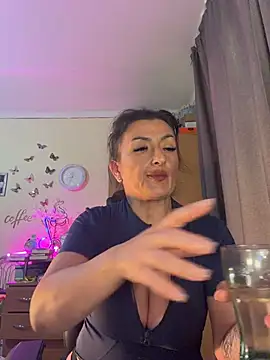 Hotangel75 online show from 17, 6, 2026