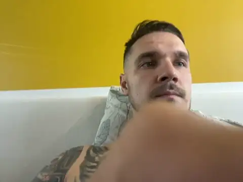 Snapshot of Hot__Tiger chatting on 18, 6, 2026 Hot Tiger online show from 18, 6, 2026