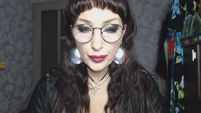 Aziza1 online show from 14, 11, 2025