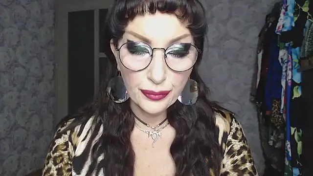 Aziza1 online show from 22, 12, 2025