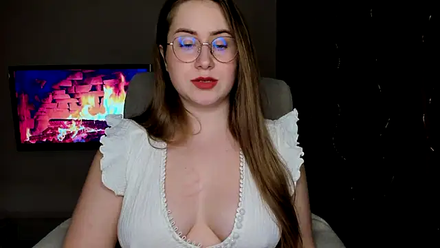 SeasonalSomeone online show from 12, 3, 2025