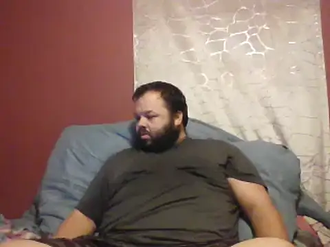 Snapshot of Strongbutgentle36 chatting on 12, 10, 2025 Strongbutgentle36 online show from 12, 10, 2025