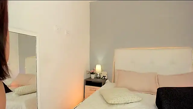 Snapshot of NataliaBuiles chatting on 28, 6, 2026 NataliaBuiles online show from 28, 6, 2026