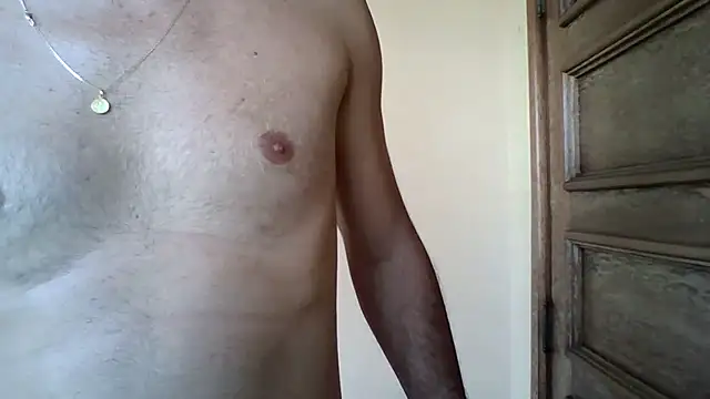 Snapshot of Leo_Big chatting on 25, 2, 2025 Leo Big online show from 25, 2, 2025