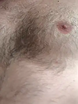 Snapshot of Leo_Big chatting on 8, 10, 2025 Leo Big online show from 8, 10, 2025