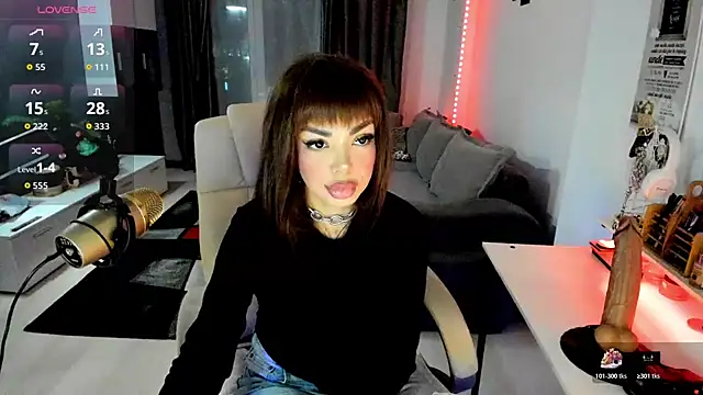 Miss kay1111 online show from 18, 11, 2025