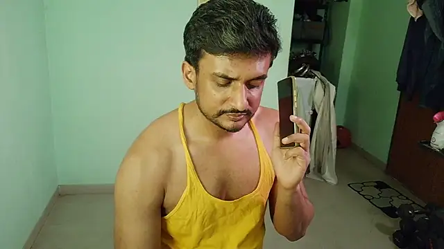 Snapshot of daringcutie chatting on 24, 3, 2026 daringcutie online show from 24, 3, 2026