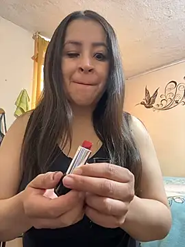 latinfemale online show from 7, 5, 2026