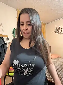 latinfemale online show from 25, 6, 2026