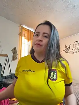 latinfemale online show from 30, 6, 2026