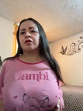 latinfemale online show from 2, 7, 2026