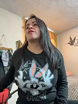 latinfemale online show from 7, 7, 2026