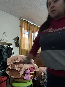 latinfemale online show from 8, 7, 2026
