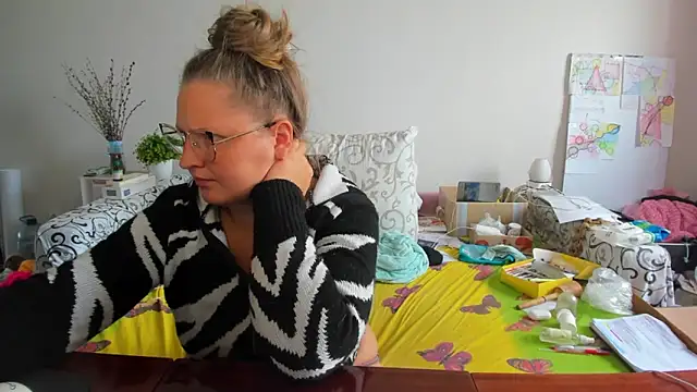 IamYourNarcotic online show from 5, 11, 2025