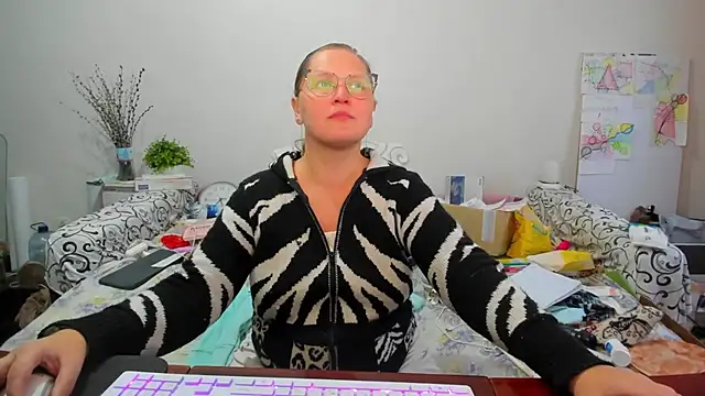 IamYourNarcotic online show from 15, 12, 2025