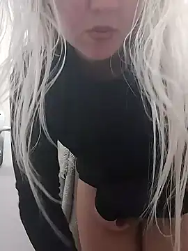 Snapshot of Mllesha74000 chatting on 7, 2, 2025 Mllesha74000 online show from 7, 2, 2025