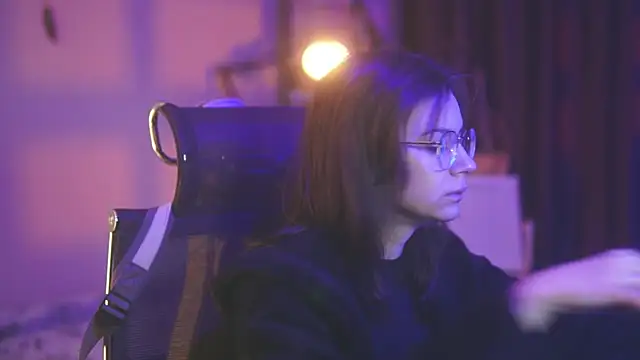 Snapshot of alyssa_sweet chatting on 16, 12, 2025 alyssa sweet online show from 16, 12, 2025