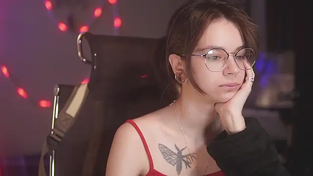 Snapshot of alyssa_sweet chatting on 19, 3, 2026 alyssa sweet online show from 19, 3, 2026