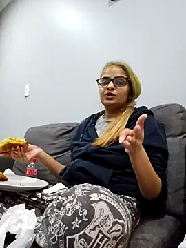 Snapshot of DirtySnowball69 chatting on 14, 9, 2025 DirtySnowball69 online show from 14, 9, 2025