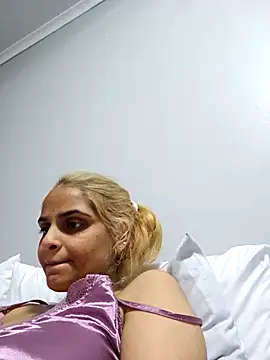 Snapshot of DirtySnowball69 chatting on 26, 9, 2025 DirtySnowball69 online show from 26, 9, 2025