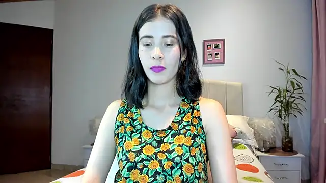 Snapshot of macarena_vallejo chatting on 21, 3, 2025 macarena vallejo online show from 21, 3, 2025