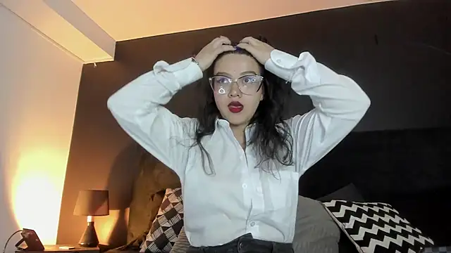  Jade 16 online show from 5, 3, 2025