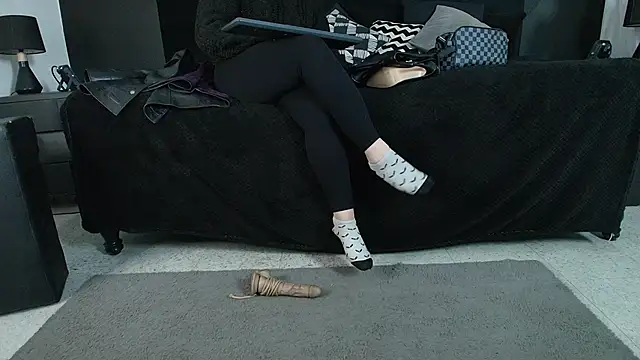  Jade 16 online show from 1, 10, 2025