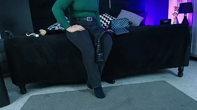  Jade 16 online show from 23, 10, 2025