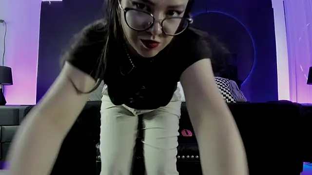  Jade 16 online show from 8, 8, 2026
