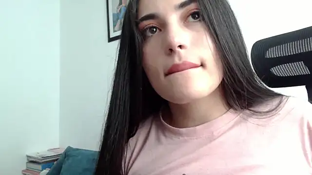 Honey Aynur20 online show from 13, 1, 2025