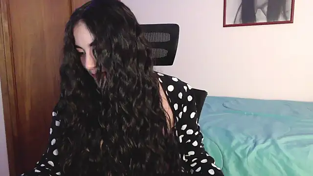 Honey Aynur20 online show from 18, 9, 2025