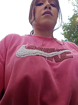 Snapshot of DORYY chatting on 11, 10, 2025 DORYY online show from 11, 10, 2025