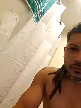 Snapshot of tropikboy chatting on 21, 2, 2025 tropikboy online show from 21, 2, 2025