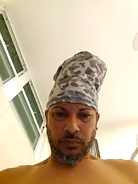 Snapshot of tropikboy chatting on 26, 2, 2025 tropikboy online show from 26, 2, 2025