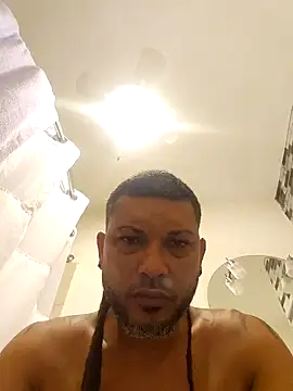 Snapshot of tropikboy chatting on 27, 10, 2025 tropikboy online show from 27, 10, 2025