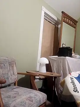 Snapshot of FUNINWV9 chatting on 12, 9, 2025 FUNINWV9 online show from 12, 9, 2025