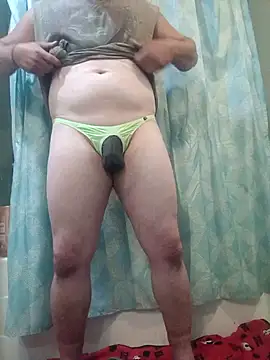 Snapshot of FUNINWV9 chatting on 3, 10, 2025 FUNINWV9 online show from 3, 10, 2025