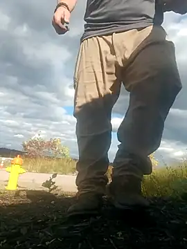 Snapshot of FUNINWV9 chatting on 24, 10, 2025 FUNINWV9 online show from 24, 10, 2025