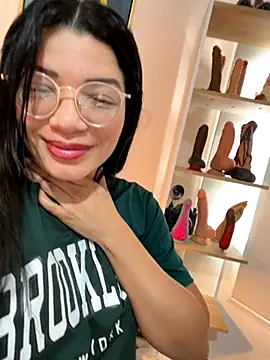 valerie lya online show from 12, 11, 2025