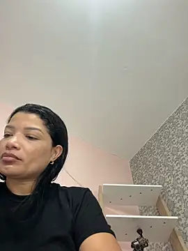 Snapshot of valerie_lya chatting on 23, 5, 2026 valerie lya online show from 23, 5, 2026
