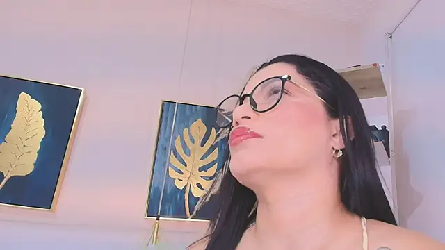 Snapshot of valerie_lya chatting on 20, 6, 2026 valerie lya online show from 20, 6, 2026