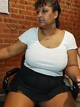 Lilybanx online show from 7, 7, 2026