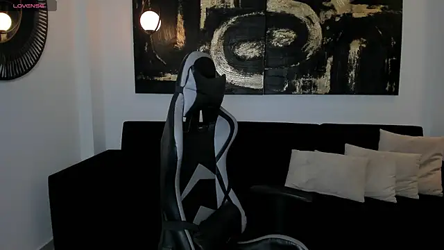 Snapshot of EllaClark chatting on 22, 12, 2024 EllaClark online show from 22, 12, 2024