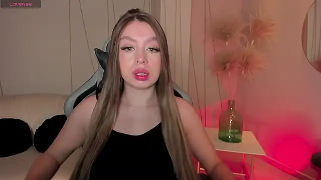 Snapshot of EllaClark chatting on 29, 12, 2024 EllaClark online show from 29, 12, 2024