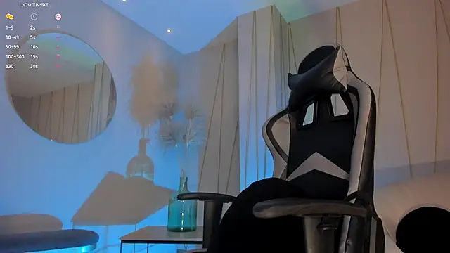 Snapshot of EllaClark chatting on 6, 3, 2025 EllaClark online show from 6, 3, 2025