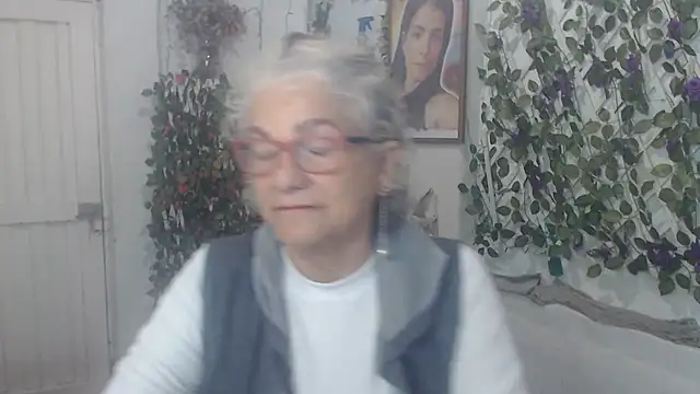 FunnyGrandma online show from 16, 11, 2025